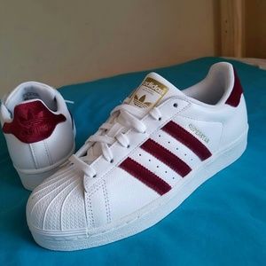 adidas superstars womens size 7 adidas superstars womens size 7